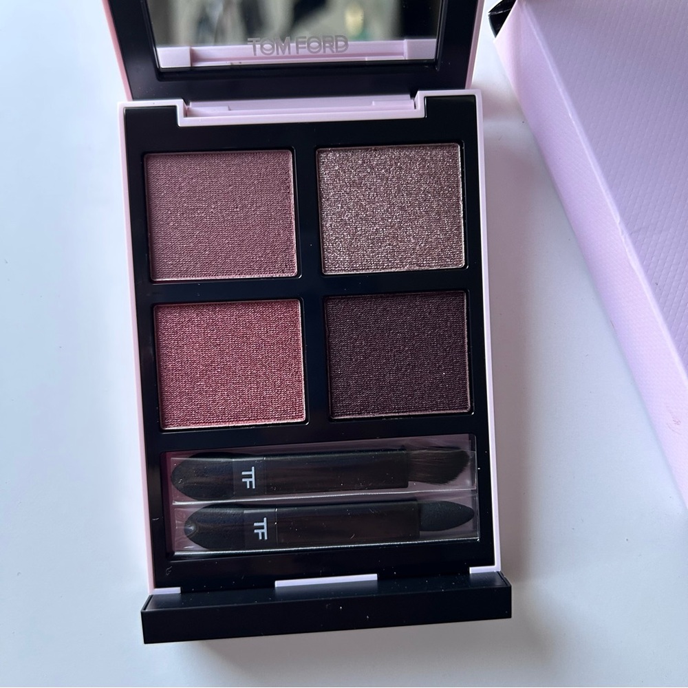 Tom Ford Eyeshadow - 01 Forbidden Pink NEW - Picture 3 of 11